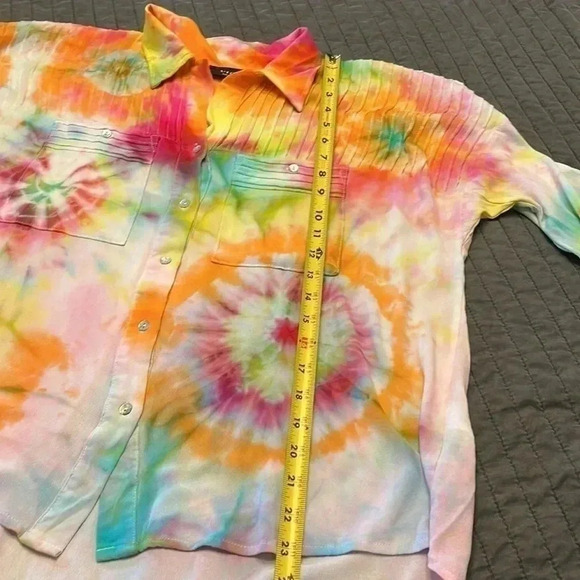 Up-cycled, tie dyed, VICI top. - Picture 5 of 7